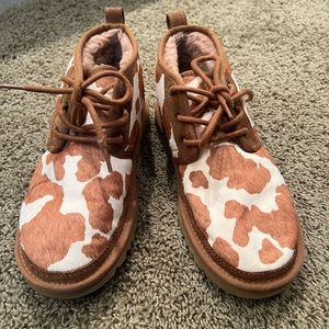 UGGS only worn one time